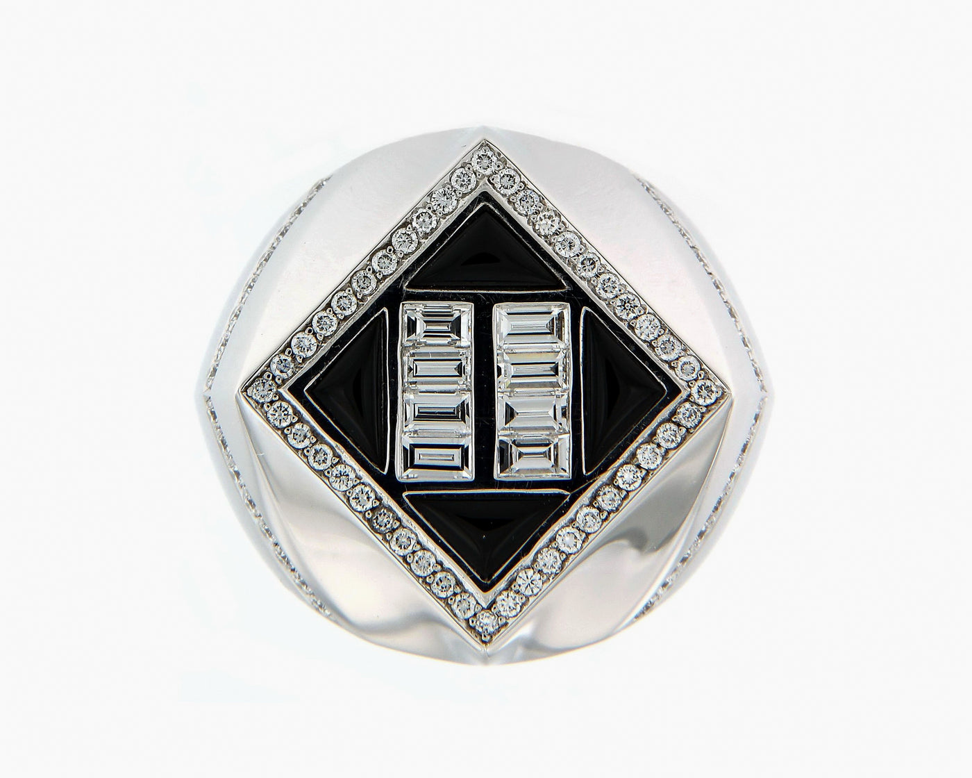White Gold Ring with Black  Onyx Baquette Diamonds